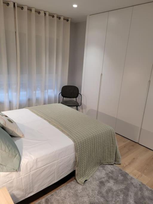 Apartamento Azabache Zaragoza Bagian luar foto
