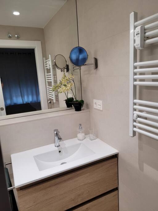 Apartamento Azabache Zaragoza Bagian luar foto