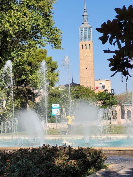 Apartamento Azabache Zaragoza Bagian luar foto
