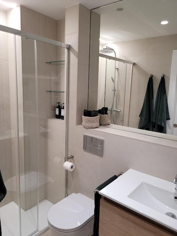Apartamento Azabache Zaragoza Bagian luar foto
